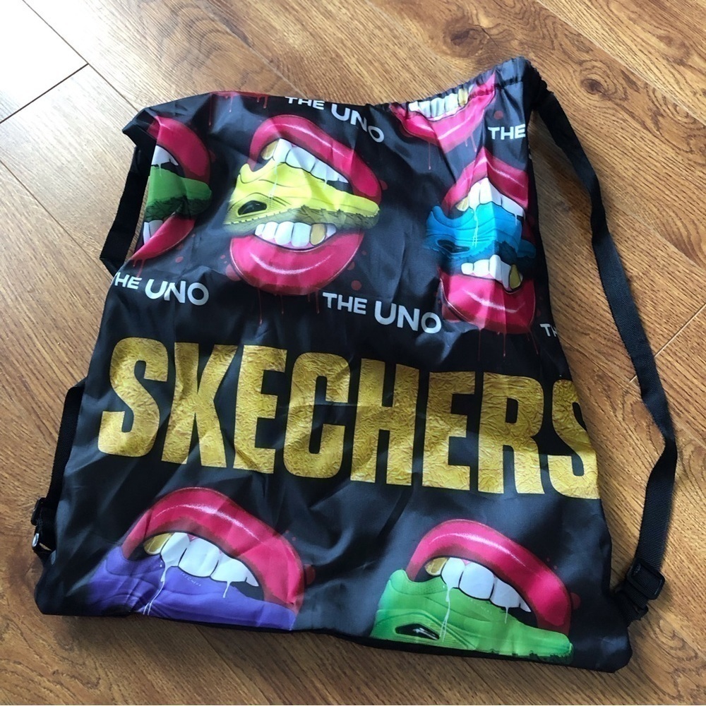 Sketchers reusable pull string bag